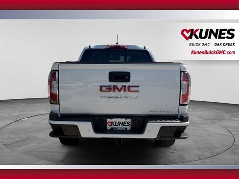 Used 2022 GMC Canyon Denali AWD/4WD image 9