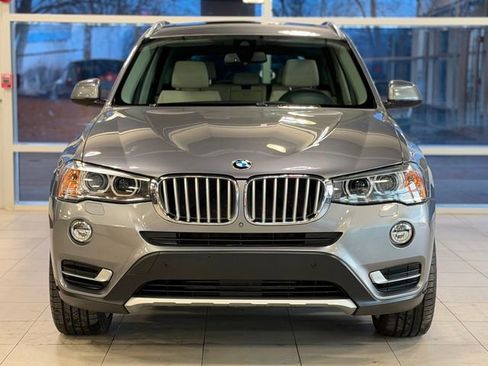 Used 2017 BMW X3 xDrive28i image 2