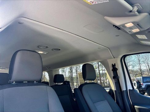 Used 2023 Ford Transit 350 XLT image 13