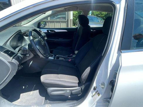 Used 2016 Nissan Sentra S FWD image 11