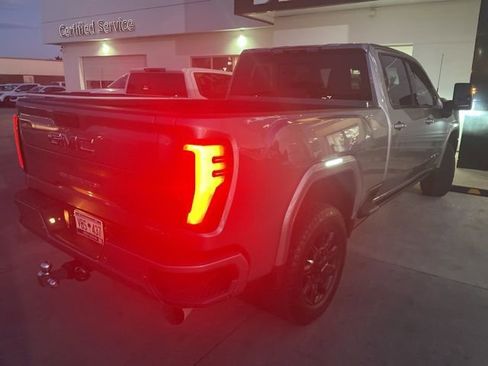 Used 2024 GMC Sierra 2500 AT4 w/ AT4 Premium Plus Package image 5