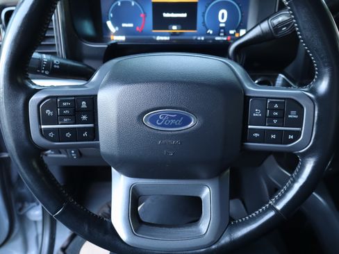 Used 2024 Ford F350 Lariat w/ Lariat Ultimate Package AWD/4WD image 28