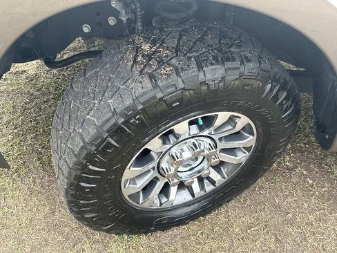 Used 2021 Ford F250 Lariat w/ Lariat Value Package image 13