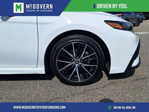 Used 2023 Toyota Camry SE FWD image 12