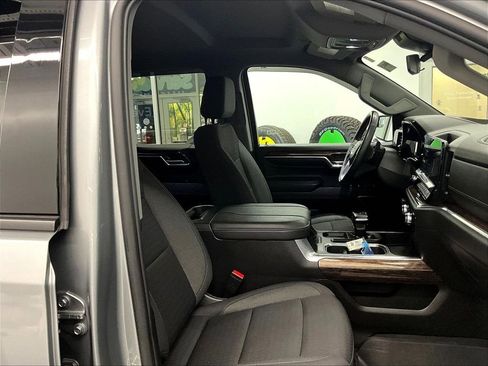 Used 2023 GMC Sierra 1500 Elevation AWD/4WD image 11