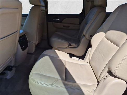 Used 2011 Chevrolet Suburban LTZ AWD/4WD image 20