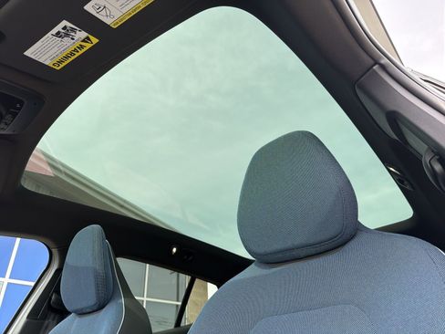 New 2026 Volvo EX30 Plus w/ Protection Package Premier image 17