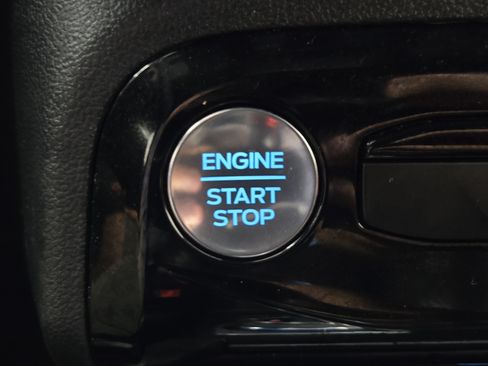 Used 2023 Ford Escape ST-Line w/ Tech Pack #1 FWD image 21