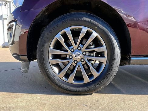 Used 2021 Ford Expedition Max Limited image 11