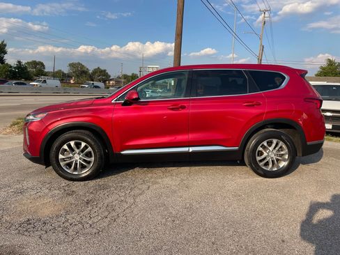 Used 2020 Hyundai Santa Fe SEL image 2