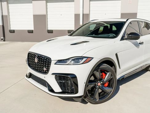 Used 2022 Jaguar F-PACE SVR AWD/4WD image 21