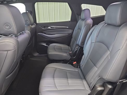 Used 2023 Buick Enclave Essence AWD/4WD image 22
