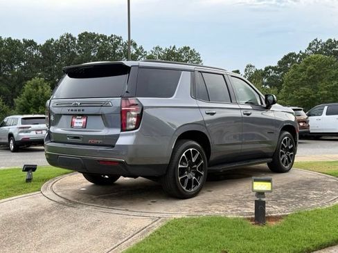 Used 2022 Chevrolet Tahoe RST w/ Luxury Package AWD/4WD image 7