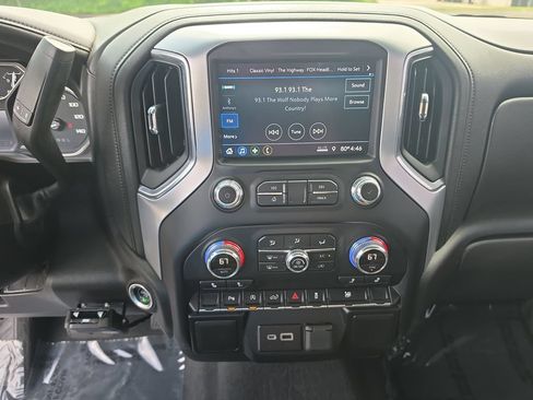 Certified 2022 GMC Sierra 1500 Elevation w/ LPO, Elevation Black Package AWD/4WD image 24