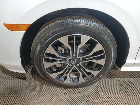 Used 2026 Honda Odyssey Elite image 19