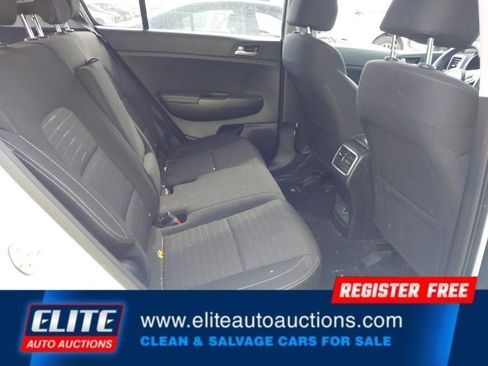 Used 2018 Kia Sportage LX image 15