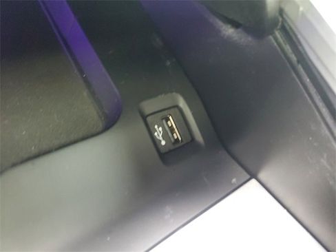 Used 2022 BMW X7 M50i w/ Executive Package image 29