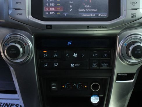 Used 2015 Toyota 4Runner 4WD image 21