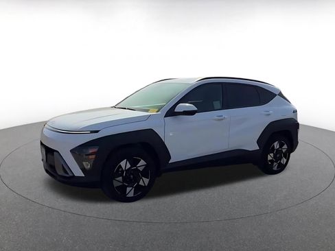 Used 2025 Hyundai Kona SEL image 7