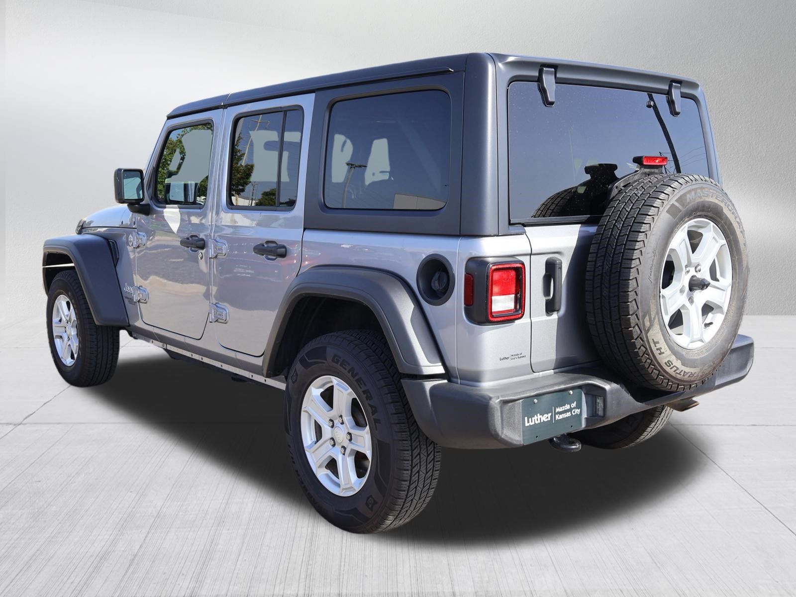 Used 2021 Jeep Wrangler Unlimited Sport AWD/4WD image 5
