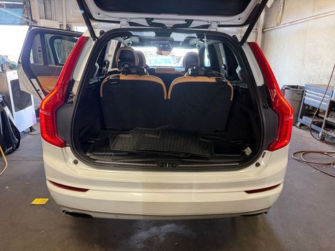 Used 2017 Volvo XC90 T6 Momentum w/ Vision Package AWD/4WD image 18