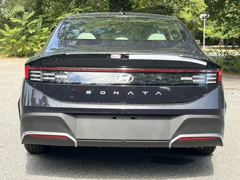 New 2026 Hyundai Sonata SE FWD image 20