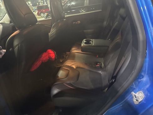 Used 2020 Jeep Cherokee Trailhawk w/ Cold Weather Group image 7