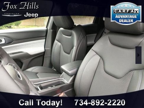 New 2023 Jeep Compass Latitude w/ Convenience Group image 28