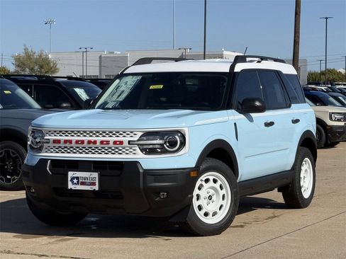 New 2025 Ford Bronco Sport Heritage w/ Convenience Package image 32