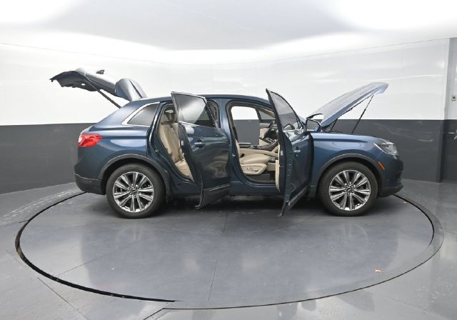 Used 2016 Lincoln MKX Reserve w/ Technology Package AWD/4WD image 38