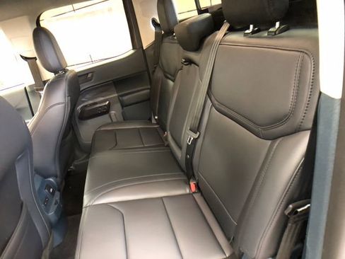 New 2026 Ford Maverick Lariat w/ Black Appearance Package AWD/4WD image 21