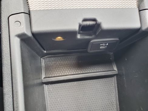 Used 2022 BMW M3 RWD image 23
