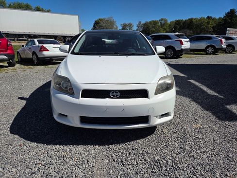 Used 2009 Scion tC image 2