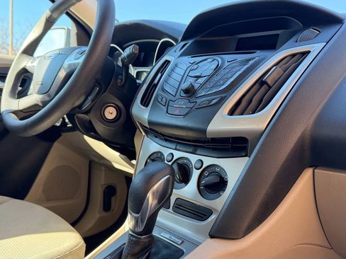 Used 2012 Ford Focus SE image 24