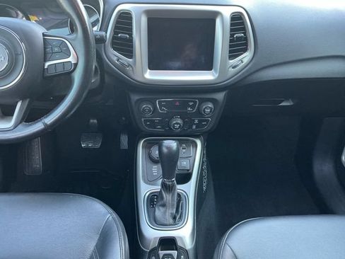 Used 2017 Jeep Compass Latitude w/ Popular Equipment Group AWD/4WD image 13