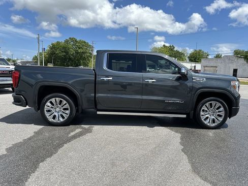 Used 2021 GMC Sierra 1500 Denali w/ Denali Ultimate Package AWD/4WD image 7