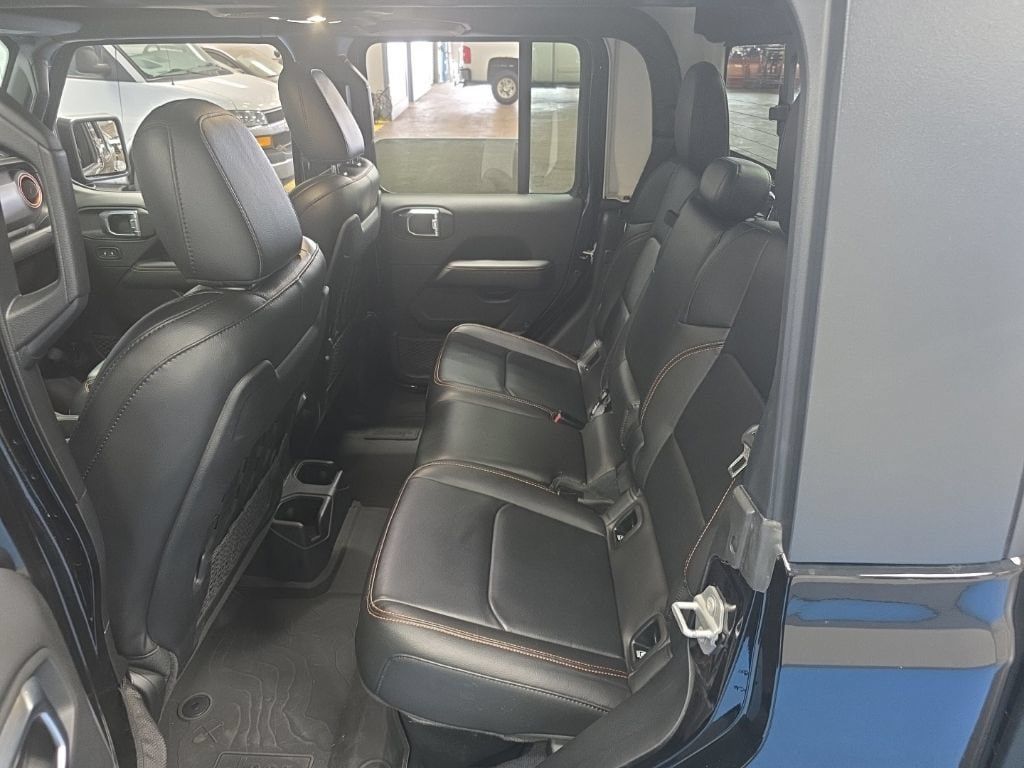 Used 2023 Jeep Gladiator Mojave w/ Cold Weather Group AWD/4WD image 16