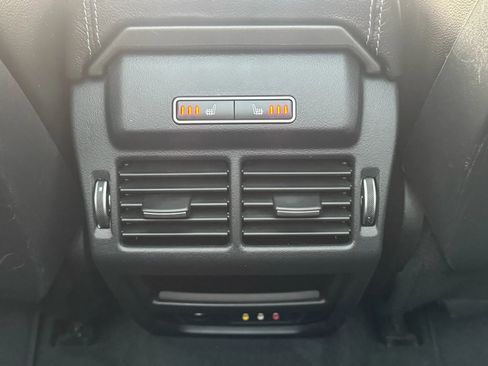 Used 2016 Land Rover Range Rover Evoque SE image 32