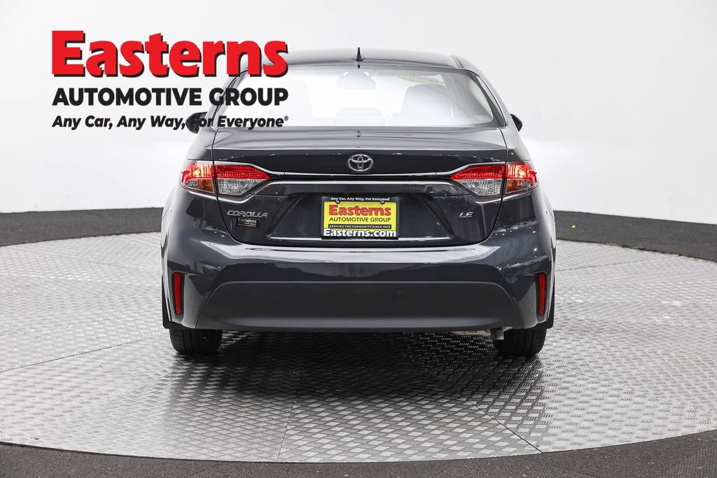 Used 2025 Toyota Corolla LE FWD image 7