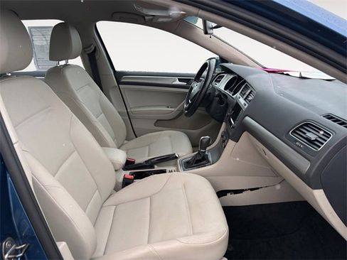 Used 2015 Volkswagen Golf TDI S image 15