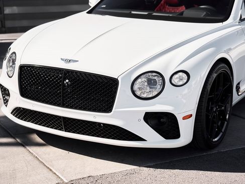 Used 2023 Bentley Continental GT Azure image 6