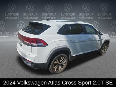 Used 2024 Volkswagen Atlas Cross Sport SE FWD image 3