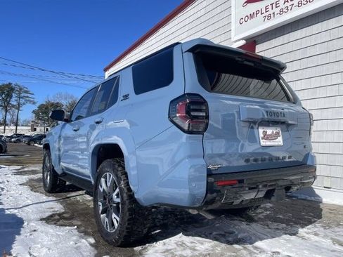 Used 2025 Toyota 4Runner TRD Sport Premium image 7
