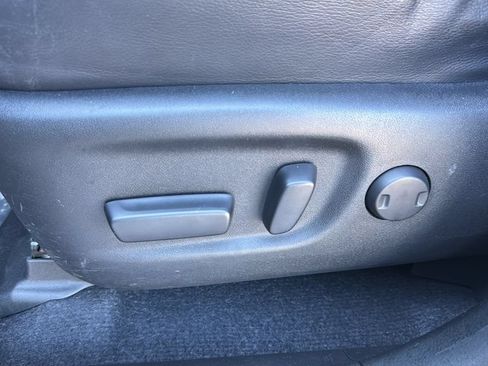 Used 2017 Toyota RAV4 Limited w/ Advanced Technology Package FWD image 11