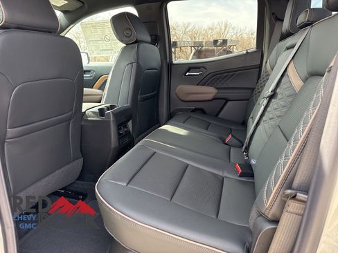 New 2026 GMC Canyon Denali image 12