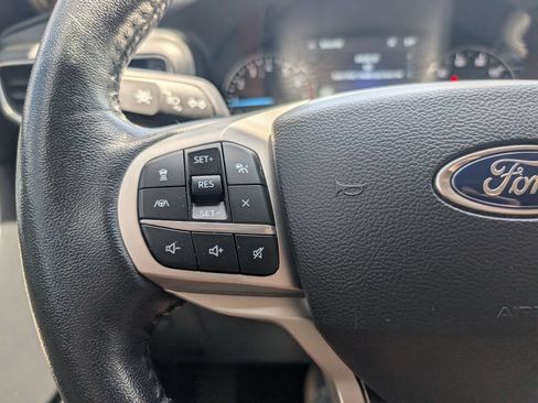 Used 2022 Ford Explorer Limited AWD/4WD image 23