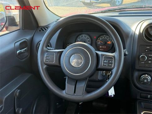 Used 2016 Jeep Patriot Sport image 15