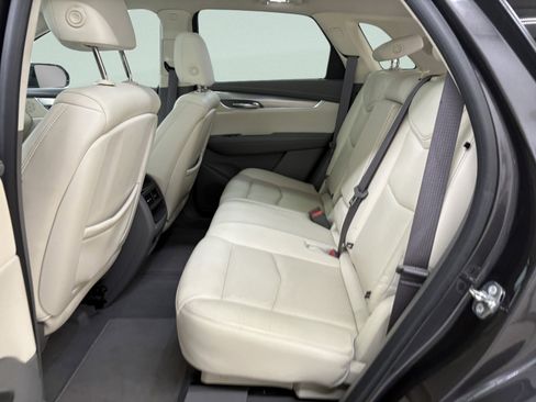 Used 2018 Cadillac XT5 Luxury w/ Driver Awareness Package image 12