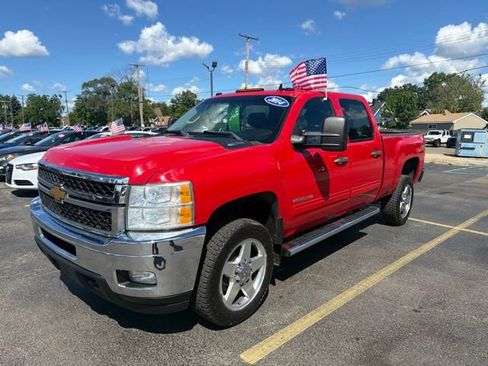 Used 2014 Chevrolet Silverado 2500 LT w/ Interior Plus Package AWD/4WD image 3