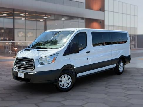 Used 2017 Ford Transit 350 XLT RWD image 2